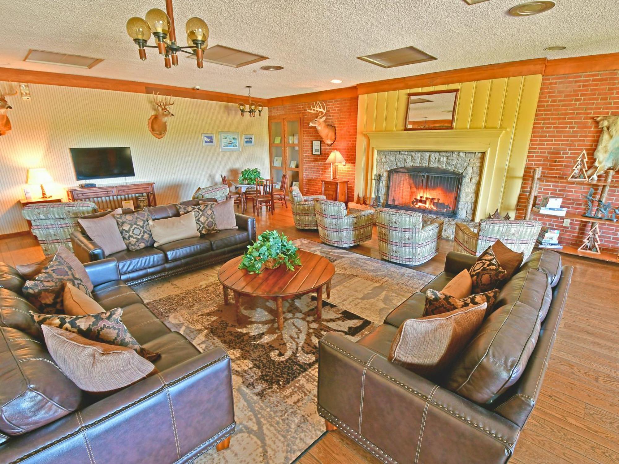 Clifty Inn Madison Bagian luar foto
